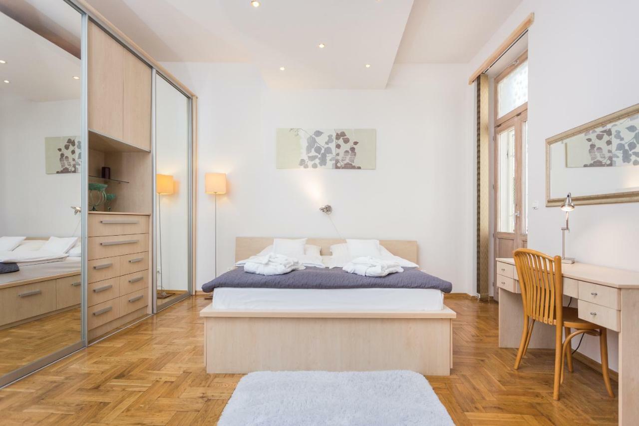 Apartament Avanti Krakow Luaran gambar